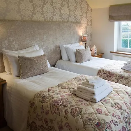 Bed & Breakfast Black A Moor 3*