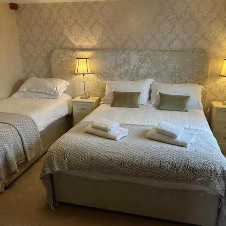 Bed & Breakfast Black A Moor 3*